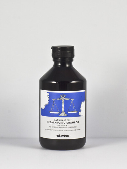 DAVINES NATURAL TECH REBALANCING SHAMPOO 250ML