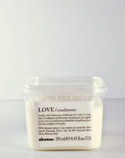 DAVINES ESSENTIAL HAIR CARE LOVE CONDITIONER 250 ml